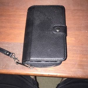 Black iPhone 6 case/wallet